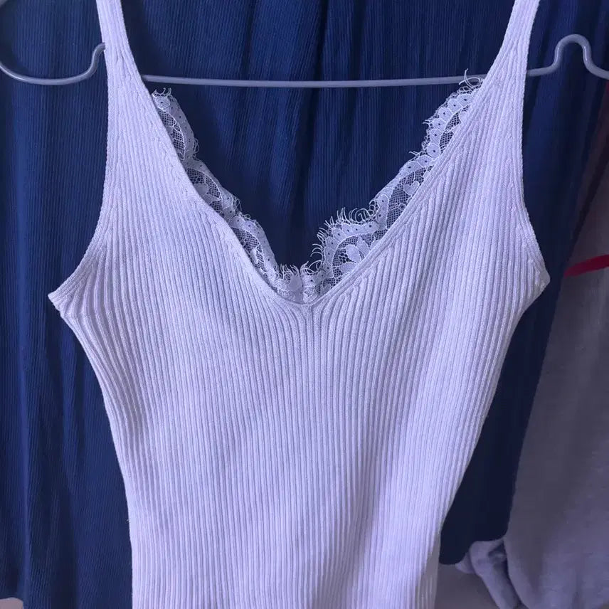 [BUNJANG] Lace Camisole / 레이스 나시