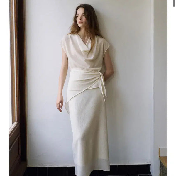 [BUNJANG] Lamerei Pleated Blouse and Maxi Skirt Set / 라메레이 플리츠 블라우스 / 플리츠 맥시스커트 셋업