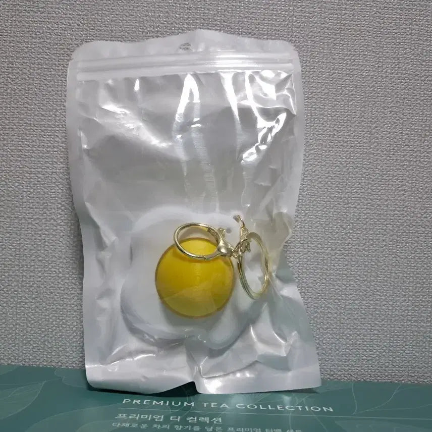 [BUNJANG] Fried Egg Keycap Keychain / 계란후라이 키캡 키링 새상품
