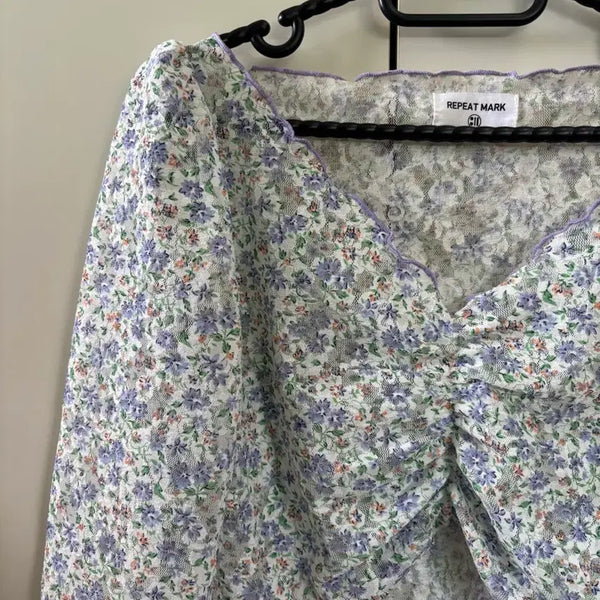 [BUNJANG] Floral Lace Cropped Blouse / 꽃무늬 크롭 탑 레이스 블라우스