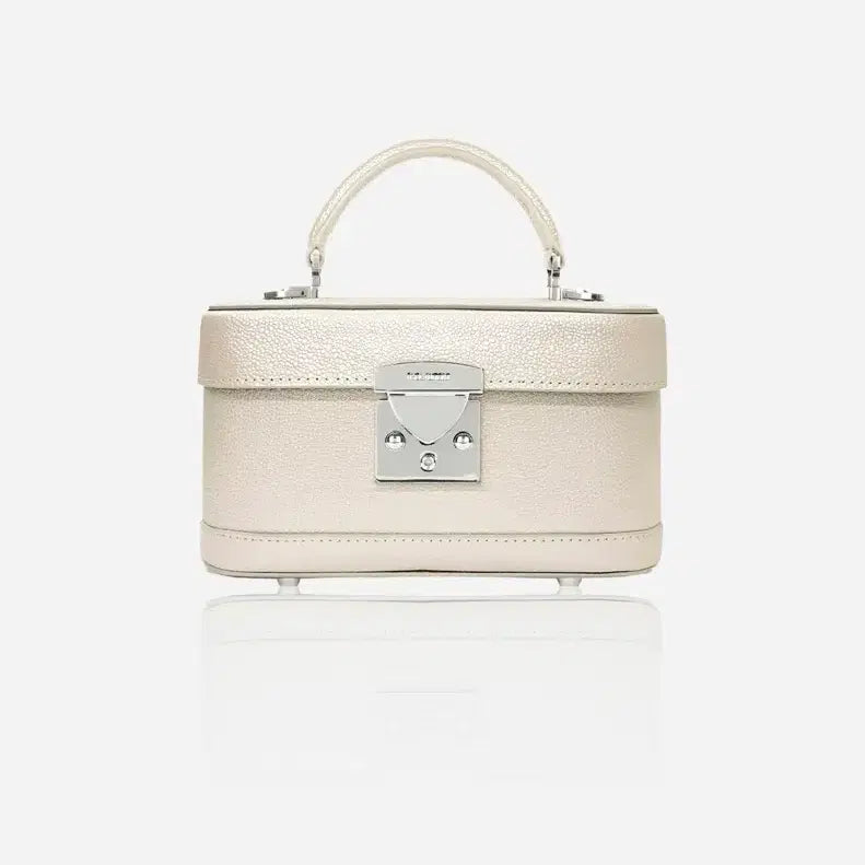 [BUNJANG] The Lourant Half Moon Maximizer Pearl Caviar Limited Edition Bag / 더로랑 하프문 맥시마이져 펄 캐비어 한정판 1회 착용