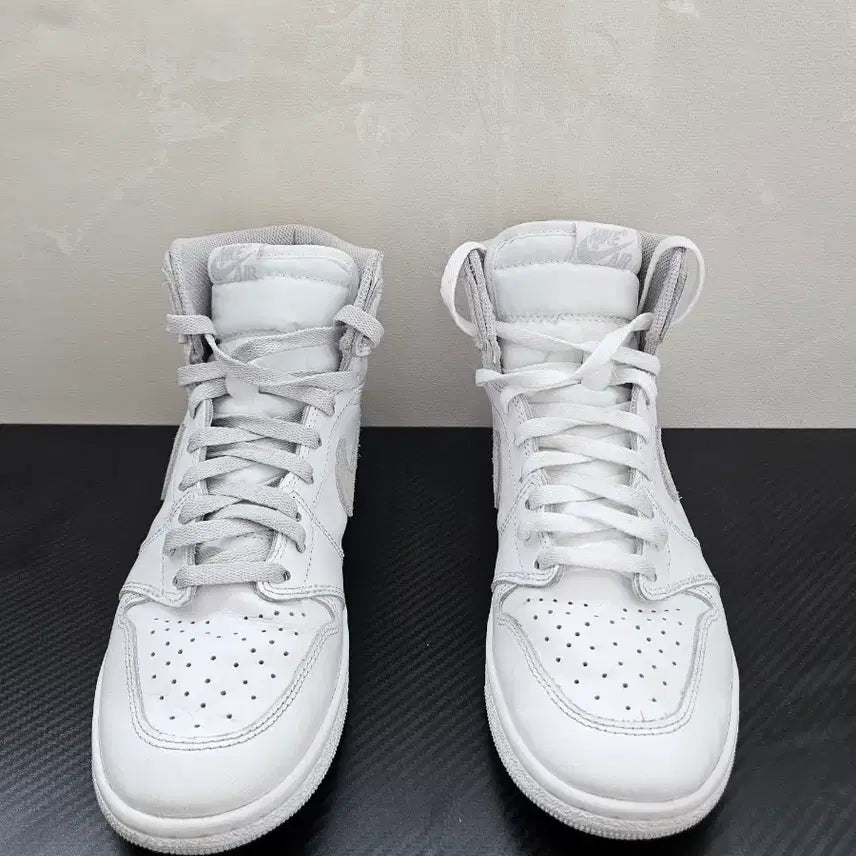 [BUNJANG] Nike Air Jordan 1 High 85 Neutral Grey Sneakers / 나이키 조던 1 하이 85 뉴트럴 그레이 265