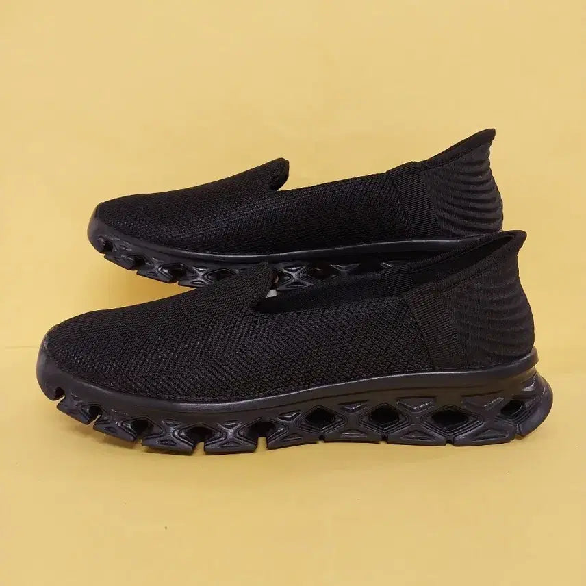 [BUNJANG] Lecaf Women's Vib Flip Black Slip-on Sneakers / 여성 르까프 운동화 (240)