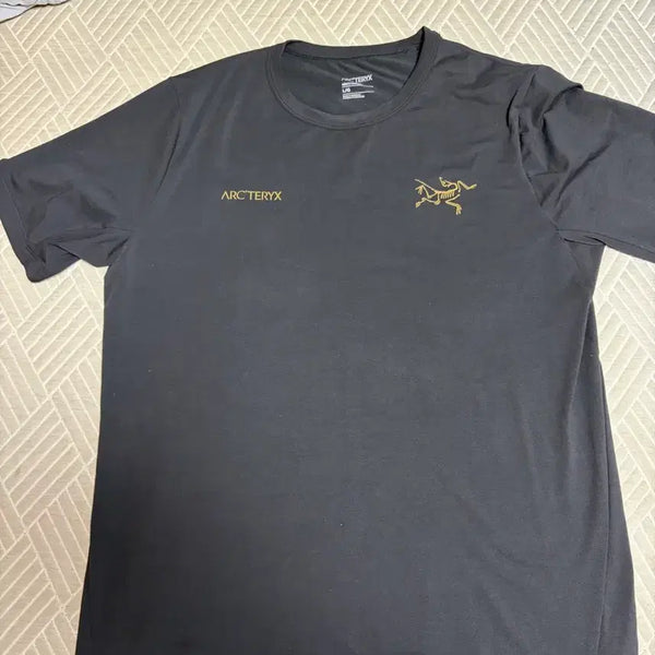 [BUNJANG] Arc'teryx Captive Split Short Sleeve T-Shirt Gold L / 아크테릭스 캡티브 스플릿 반팔 골드 L