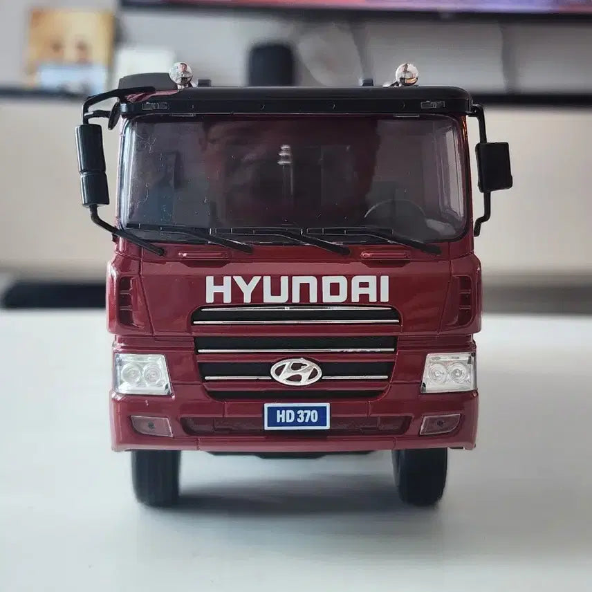 [BUNJANG] 1:32 Hyundai Trago Dump Truck Dealer Version Diecast Model / 1:32 현대 트라고 덤프 트럭 수출형 딜러버전 국산 다이캐스트