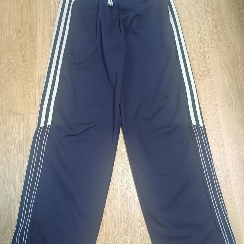 [BUNJANG] Navy White Stripe Wide Training Pants / 트레이닝 바지 와이드