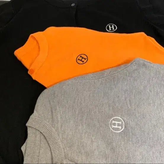[BUNJANG] H Round Basic Orange Cardigan / 수입의류 H 라운드 베이직 오렌지 가디건