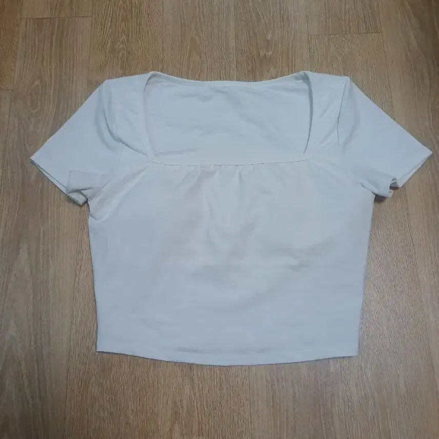 [BUNJANG] Xexymix Cropped T-shirt White Square Neck Size L / 젝시믹스 크롭티 L