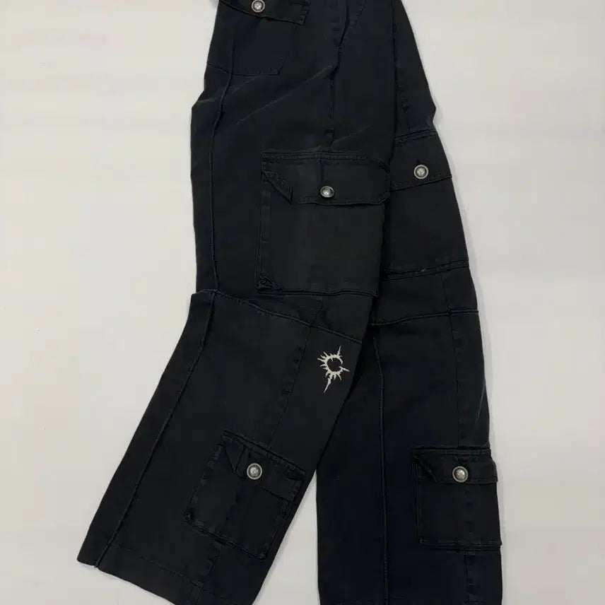 [BUNJANG] Freakcoff Unisex Black Cargo Pants / 프릭코프 Freakcoff 유니섹스 블랙 카고 팬츠