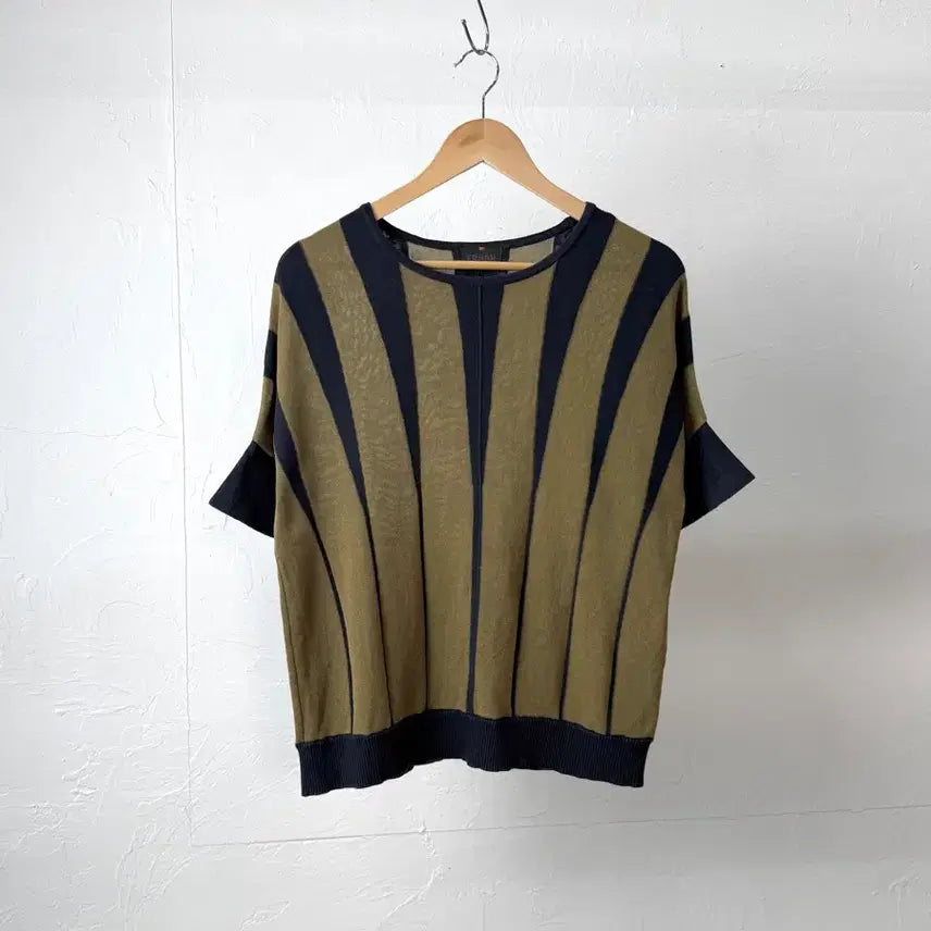[BUNJANG] Hiroko Koshino Trunk Knit Short Sleeve T-Shirt / 히로코 코시노 트렁크 반팔 니트