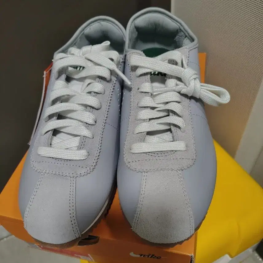 [BUNJANG] Nike Cortez Grey/Green Sneakers (240cm) / 나이키 코르테즈 그레이 (그레이/그린색상) 240cm 팝니다