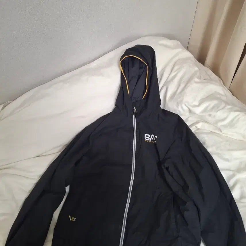 [BUNJANG] Black Yak Men's Lightweight Hooded Jacket Black / 105 최상급 블랙야크 간절기  남성후드자켓 블랙