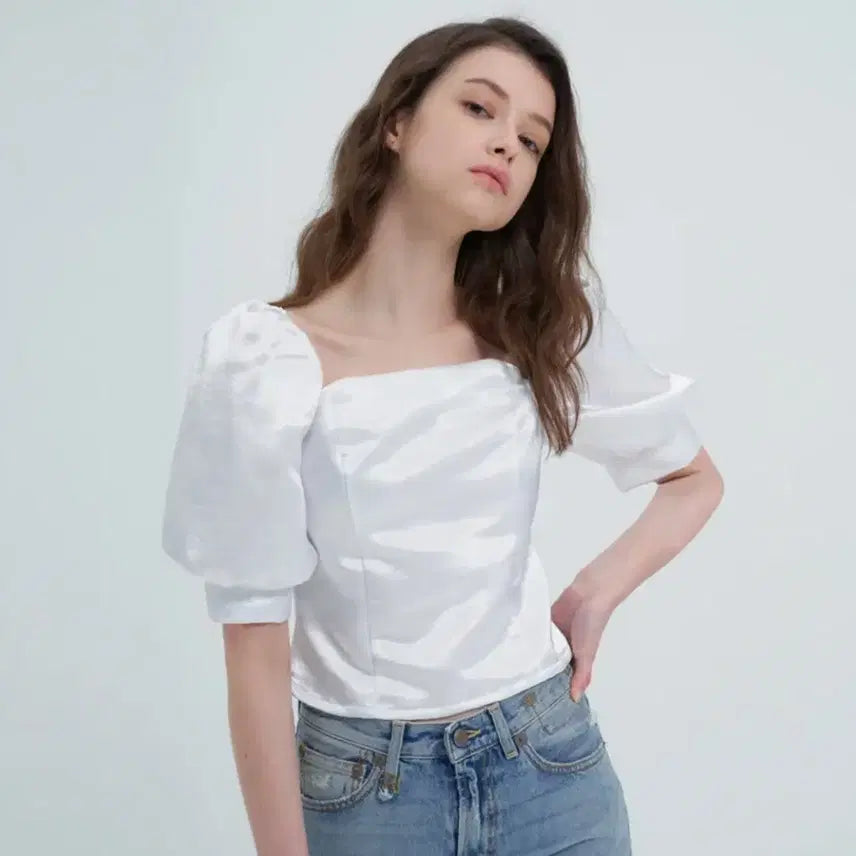 [BUNJANG] Nu:dat Glossy White Square Neck Blouse / [새상품] 누댓 (nu:dat) 스퀘어넥 블라우스 - 글로시 화이트
