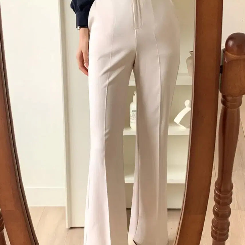 [BUNJANG] Morelane Ditto Bootcut Slacks / 모어렌 디토스 부츠컷 슬랙스