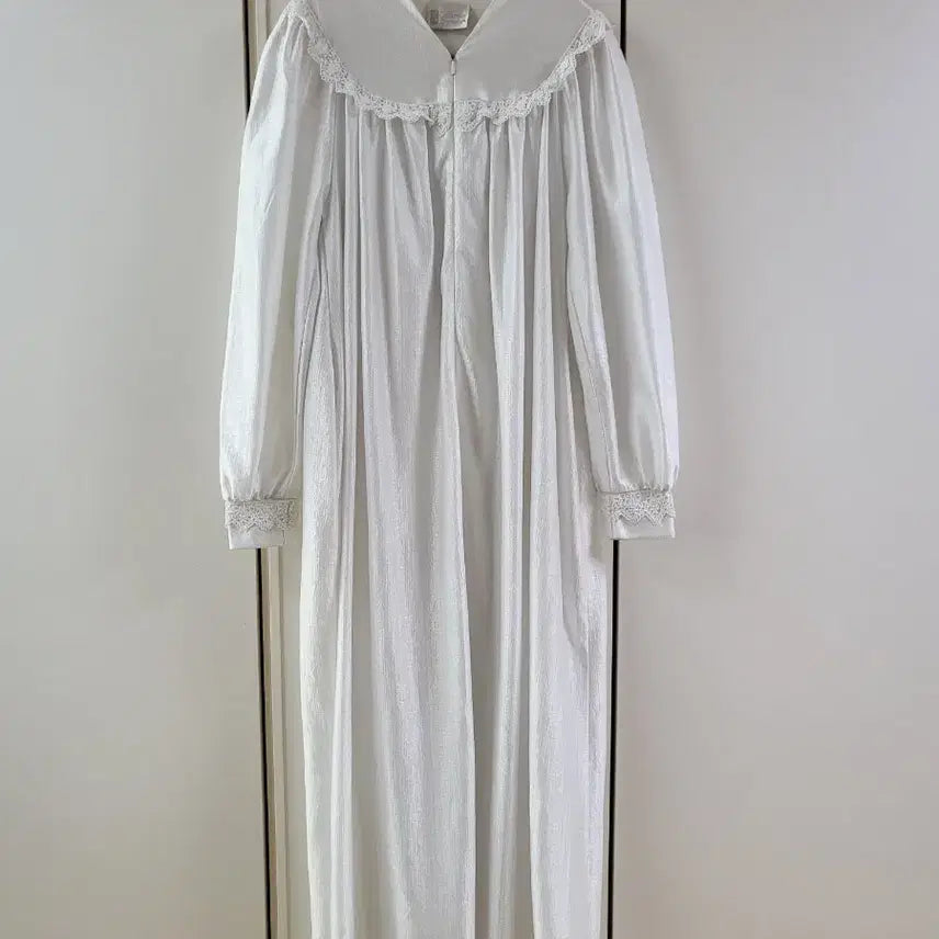 [BUNJANG] US Vintage Lace Nightgown Gown / 고급진 미국 빈티지 원피스 잠옷 가운