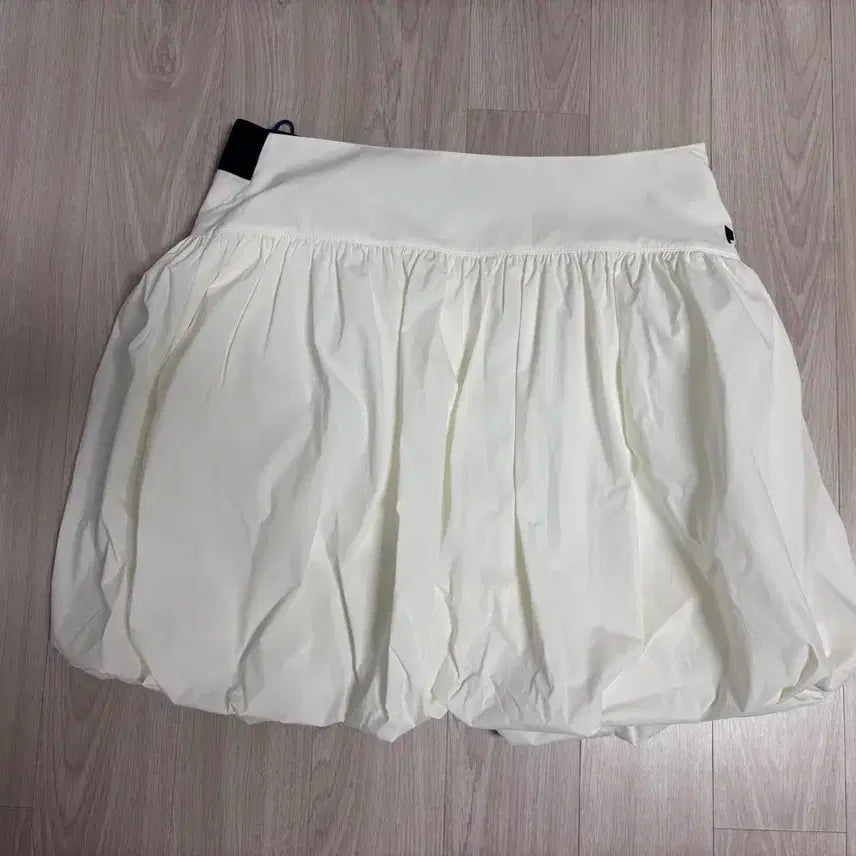 [BUNJANG] Doubleflag Balloon Golf Skirt Size 70 (New) / 더블플래그 벌룬 골프스커트 70(새상품)