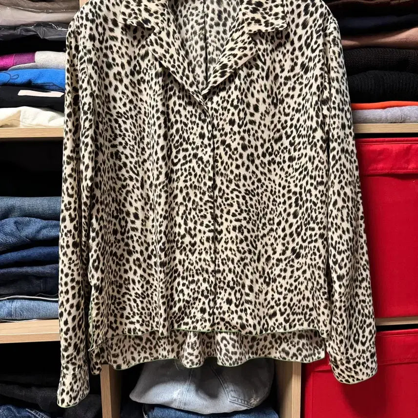 [BUNJANG] Guilt Free Leopard Print Blouse Shirt / 길트프리 레오파드 블라우스 셔츠