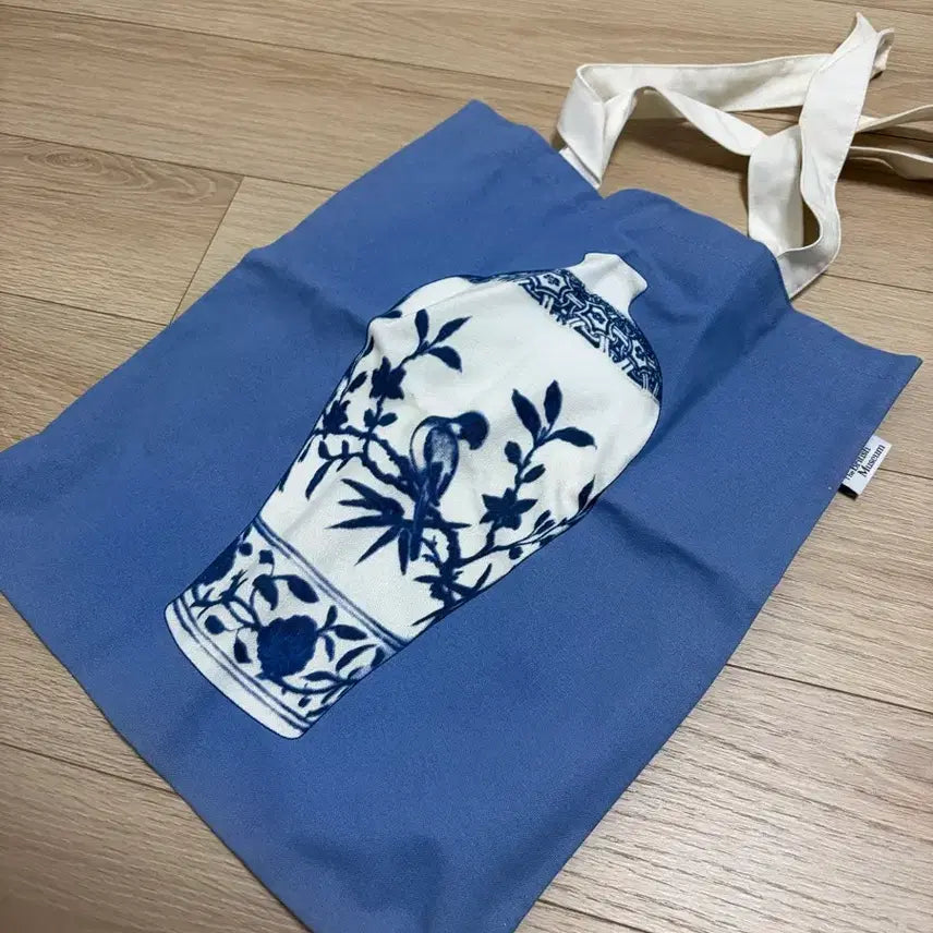 [BUNJANG] British Museum London Blue Ceramic Print Eco Bag / 런던 브리티시뮤지엄 에코백