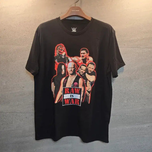 [BUNJANG] WWE RAW is WAR Official Merchandise T-Shirt / WWE RAW is WAR. 정품 굿즈.반팔 티셔츠.