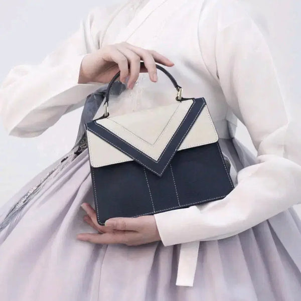 [BUNJANG] Pyeon Hanbok Jeogori Crossbody Bag Navy / (새상품) 피연 한복 저고리 가방 네이비