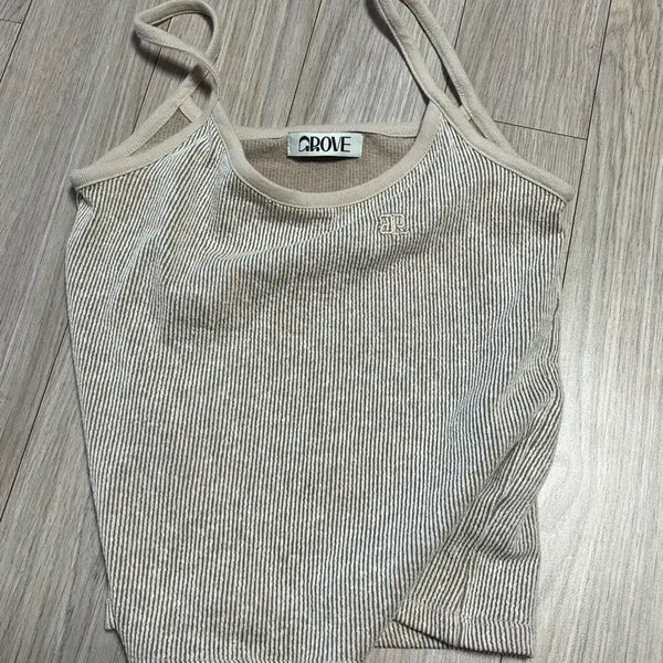 [BUNJANG] Grove Striped Spaghetti Strap Tank Top / 그로브 스트라이프 끈 나시