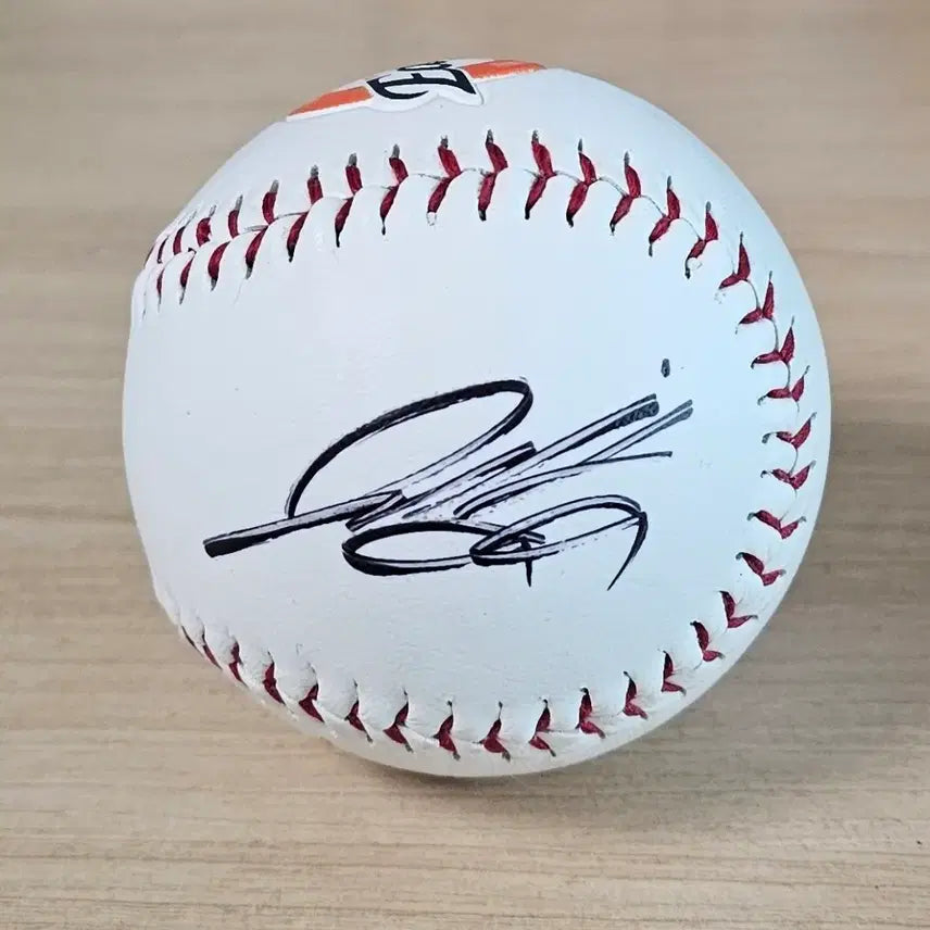 [BUNJANG] Hanwha Eagles Ryu Hyun-jin Autographed Baseball (Logo) / 한화이글스 류현진 싸인볼(로고)