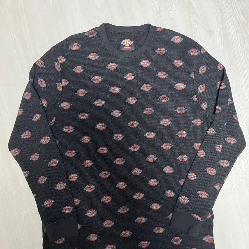 [BUNJANG] Dickies x Supreme Collaboration Waffle Long Sleeve T-Shirt / 디키즈 슈프림 콜라보 와플 롱슬리브 긴팔 티셔츠