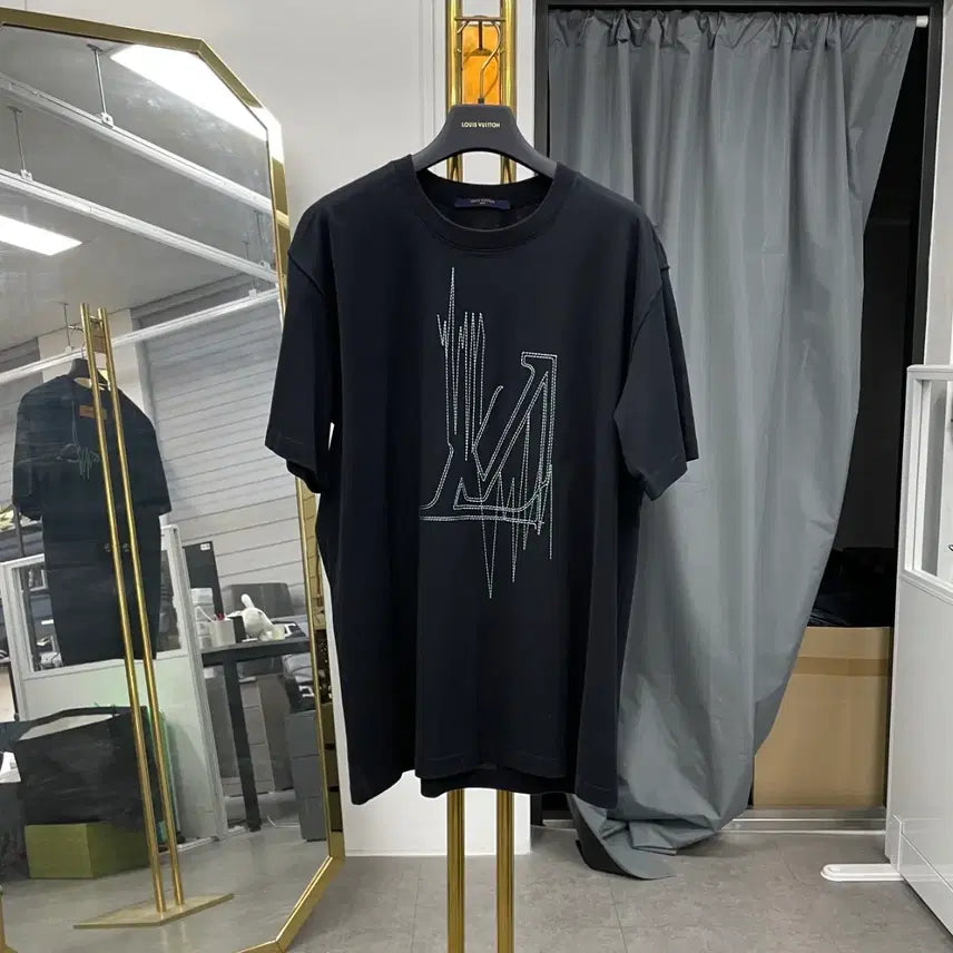 [BUNJANG] Louis Vuitton Frequency Short Sleeve T-Shirt XL / (XL) 루이비통 프리퀸시 반팔