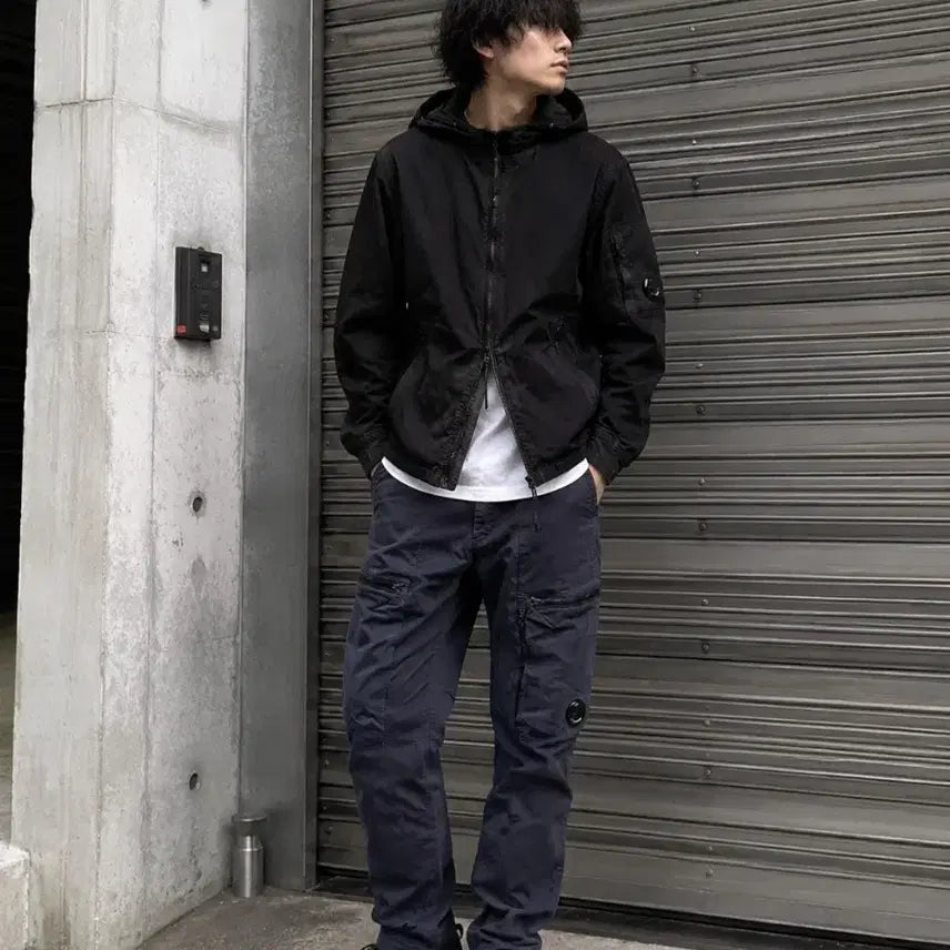 [BUNJANG] CP Company Garment Dyed Asymmetric Logo Patch Cargo Pants Size 46 / CP컴퍼니 가먼트다잉 비대칭 와펜 카고팬츠 46
