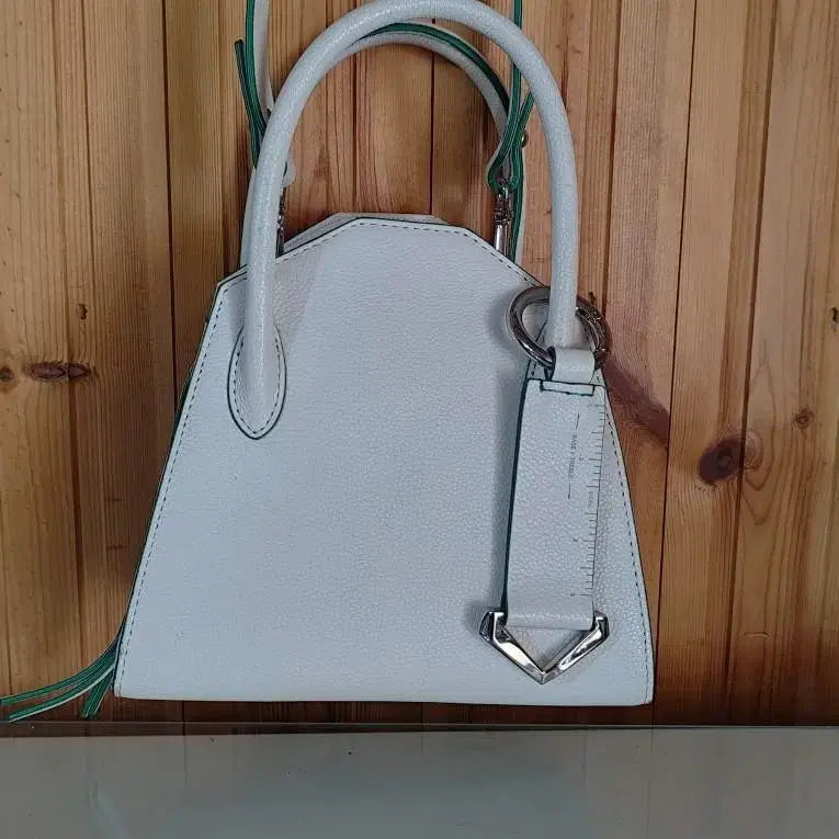 [BUNJANG] Toytte Designer Brand Leather Tote Bag White / 토이뜨 디자이너 브랜드 가죽 토트백 화이트