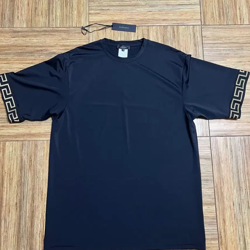 [BUNJANG] Versace Logo Detail Short Sleeve T-Shirt / 베르사체 반팔 48