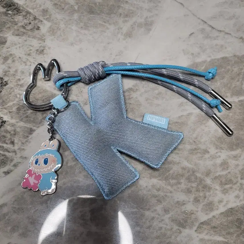 [BUNJANG] POP MART K Initial Keyring / 팝마티 POP MART K 이니셜 키링
