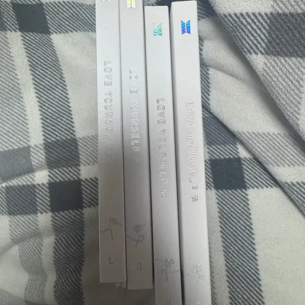 [BUNJANG] BTS Love Yourself Love Version Album with POB / 방탄소년단 BTS Love Yourself 앨범 love 특전 포함