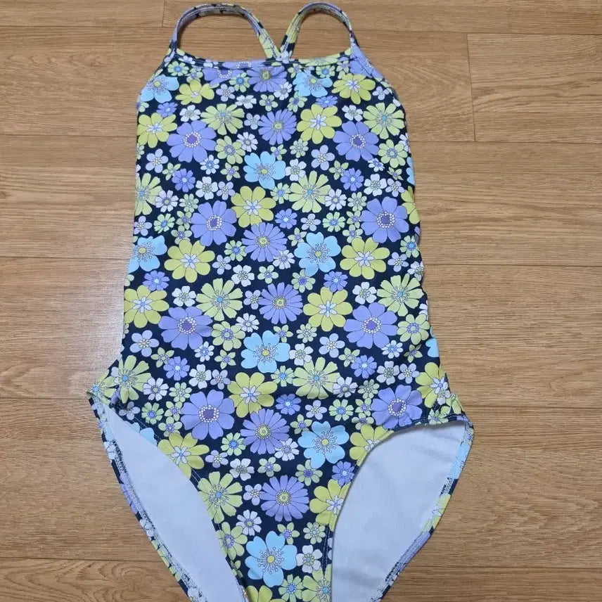 [BUNJANG] Women's Swimsuit / 여성 수영복