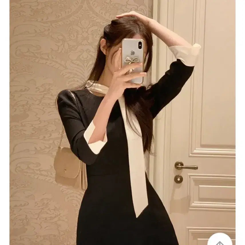 [BUNJANG] FABBIE One More Time Tie-Dye Dress (Long Sleeve, Mini) / 퍼빗 원모어타임 타이 배색 원피스 (긴팔, 미니)