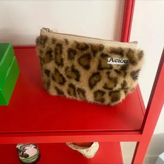 [BUNJANG] Aeiou Basic Pouch L Size Fur Leo / 아에이오우 Aeiou Basic Pouch L size Fur Leo
