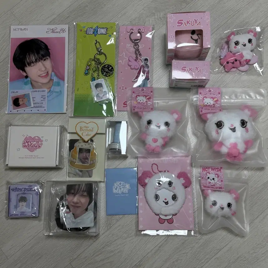[BUNJANG] NCT WISH Sakuya Ilto MD Wish Doll Pocket Doll Photocard Holder (Sealed) / NCT WISH 엔시티 위시 사쿠야 일투 엠디 위시돌 포켓돌 미개봉 양도