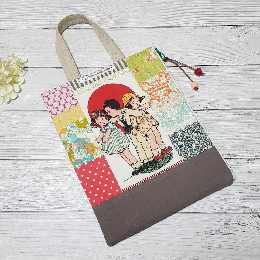 [BUNJANG] Handmade Mother's Melodies Patchwork Quilted Pouch Handbag / {핸드메이드} 마더스 커트지 퀼트 파우치 손가방