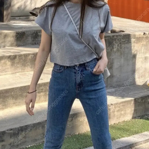[BUNJANG] Shop Magnet Grey Cropped T-Shirt / 샵마그넷 크롭티 그레이