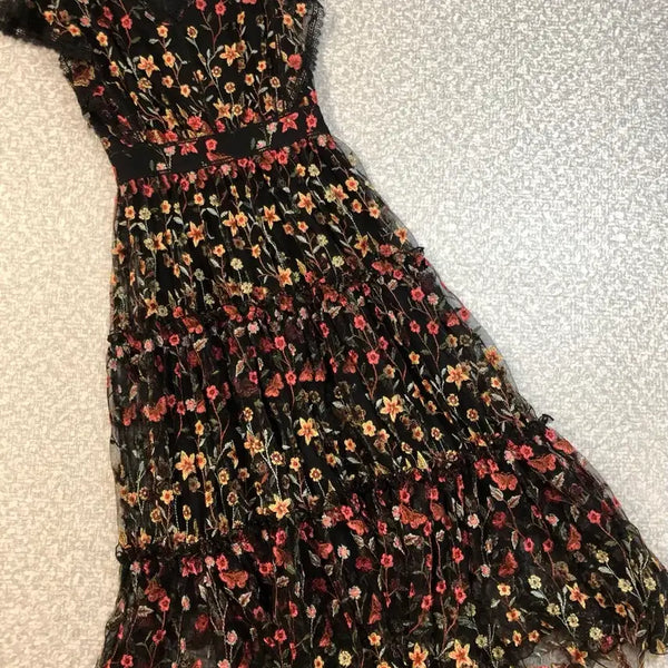 [BUNJANG] Hansstyle Embroidered Flower Lace See-through Tiered Long Dress / 한스스타일 전체 자수 플라워 레이스 시스루 캉캉 롱 원피스 드레스 돌잔치