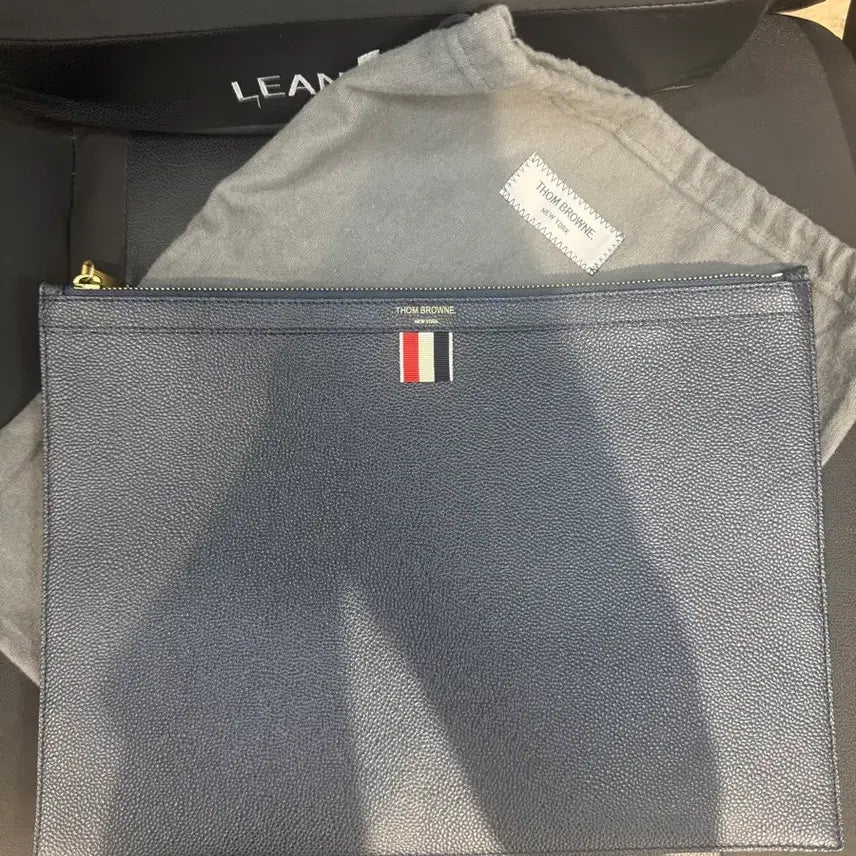 [BUNJANG] Thom Browne Navy Caviar Leather Clutch 34cm x 25cm / 톰브라운 캐비어 네이비클러치 가로34cm 세로25cm