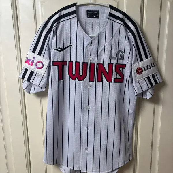 [BUNJANG] LG Twins 2025 Stripe Baseball Jersey / LG 트윈스 2025유니폼 야구복 스트라이프