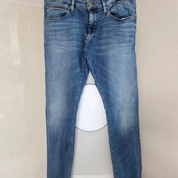 [BUNJANG] Tommy Hilfiger Denim Slim Scanton Jeans / 타미힐피거 데님 슬림 스캔톤 청바지