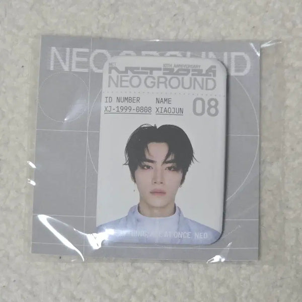 [BUNJANG] NCT 10th Anniversary Neo City Pop-up Metal ID Badge Xiaojun / 엔시티 10주년 네오그라운드 팝업 메탈 ID 뱃지 WayV 샤오쥔