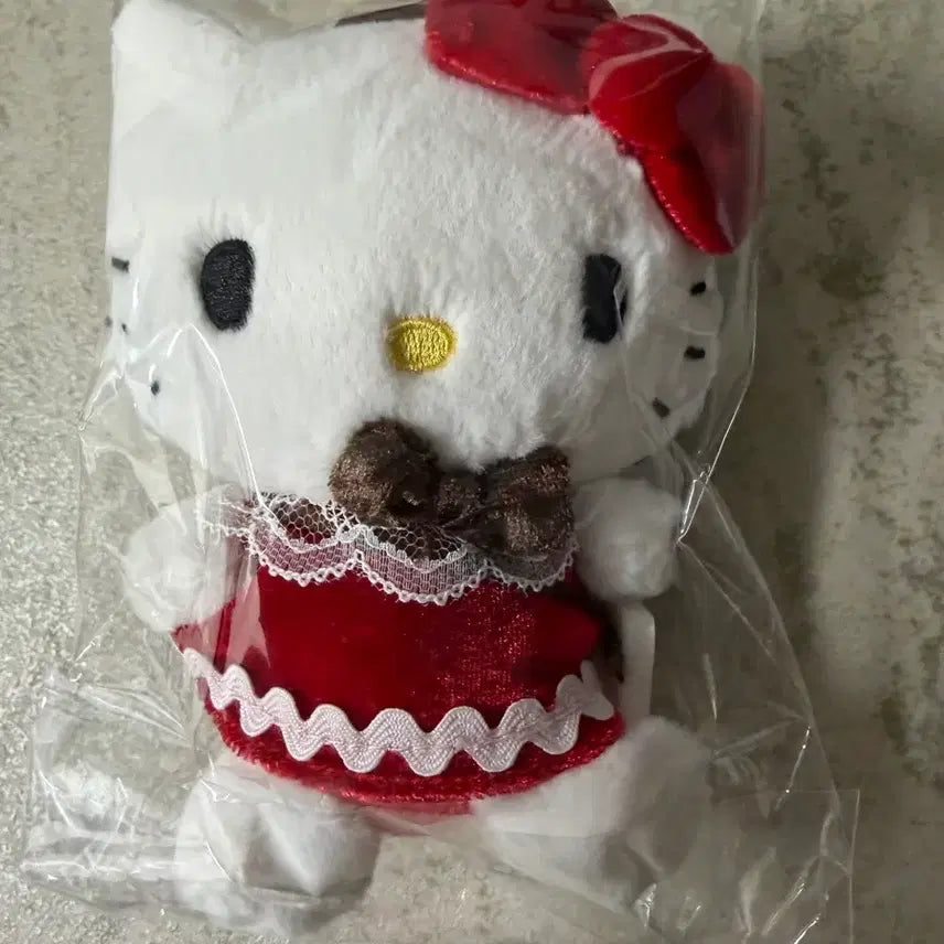 [BUNJANG] Sanrio Nakajima Lovely Love Letter Kitty Mascot / 산리오 나카지마 러블리 러브레터 키티 마스코트