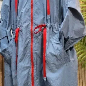 [BUNJANG] Blue Long Hooded Coat with Red Accent / 블루 롱 후드 코트 + 레드 포인트
