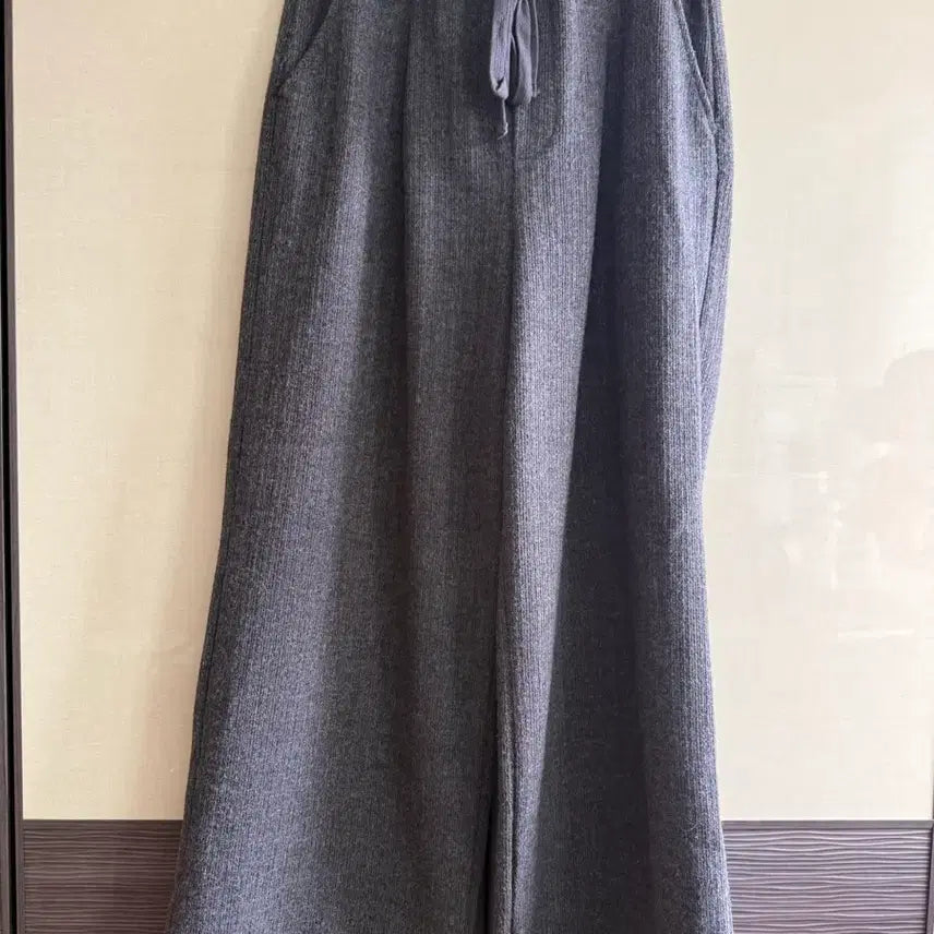 [BUNJANG] DNSR Knitted Wide Banding Pants Charcoal / DNSR 니티드 밴딩 와이드 팬츠 차콜