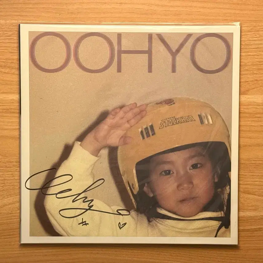 [BUNJANG] Oohyo Signed 'Girlish Sense' LP - Special Edition Commemorating Selection in 100 Masterpieces of Popular Music / 우효 사인반 LP '소녀감성' 대중음악 명반100 선정기념 스페셜 LP