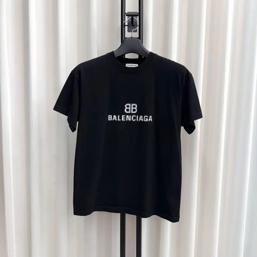 [BUNJANG] Balenciaga BB Pixel Medium Fit Short Sleeve T-Shirt Black / [백화점판 / S] 발렌시아가 BB 픽셀 미디움 핏 반팔 블랙
