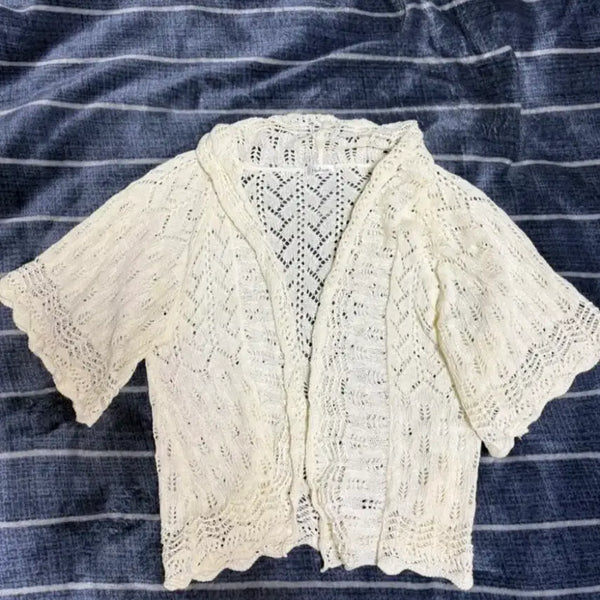 [BUNJANG] Ivory Punching Short Sleeve Cardigan / 아이보리색 펀칭 반팔 가디건